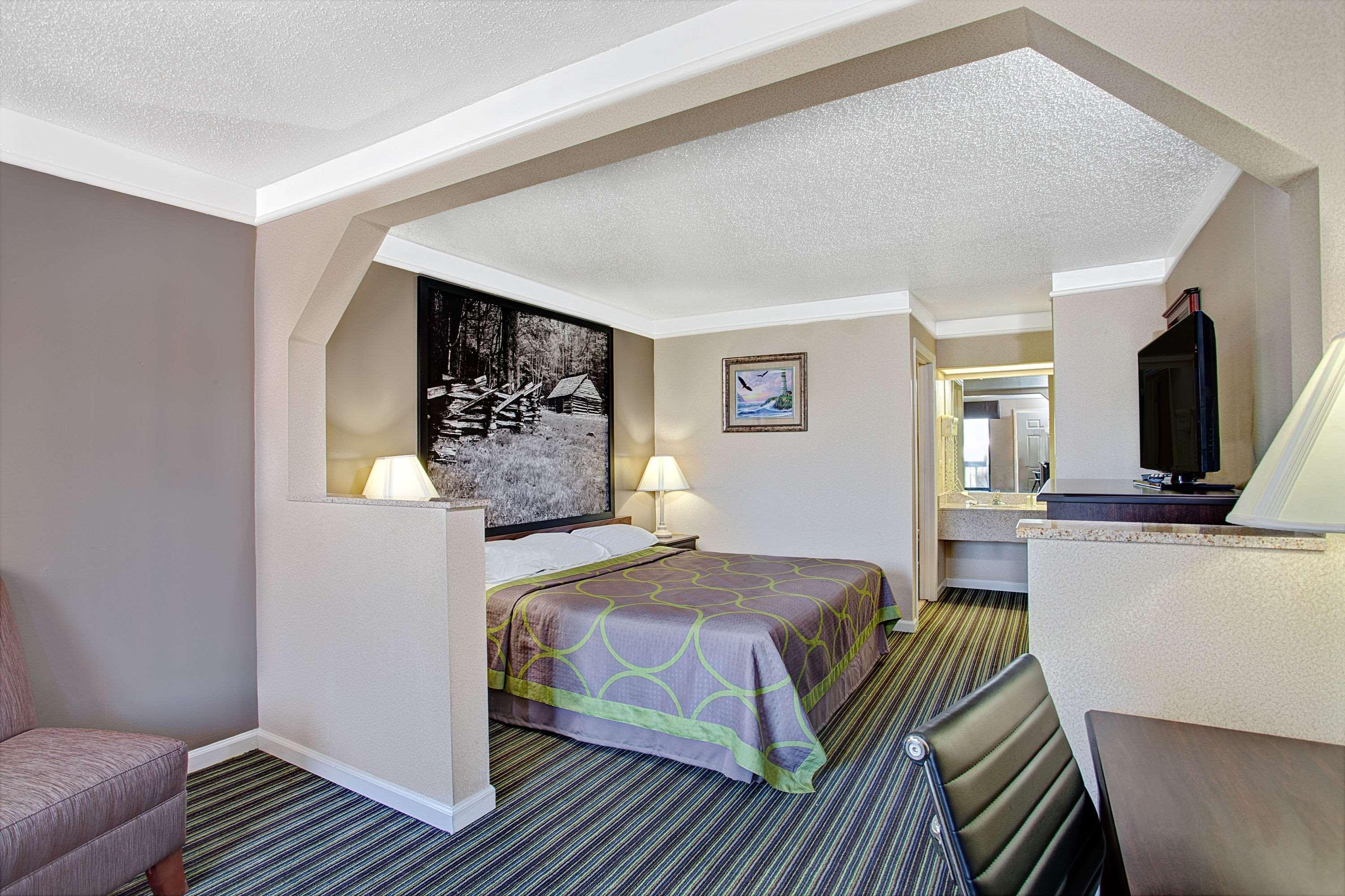 Super 8 By Wyndham Knoxville East Dış mekan fotoğraf