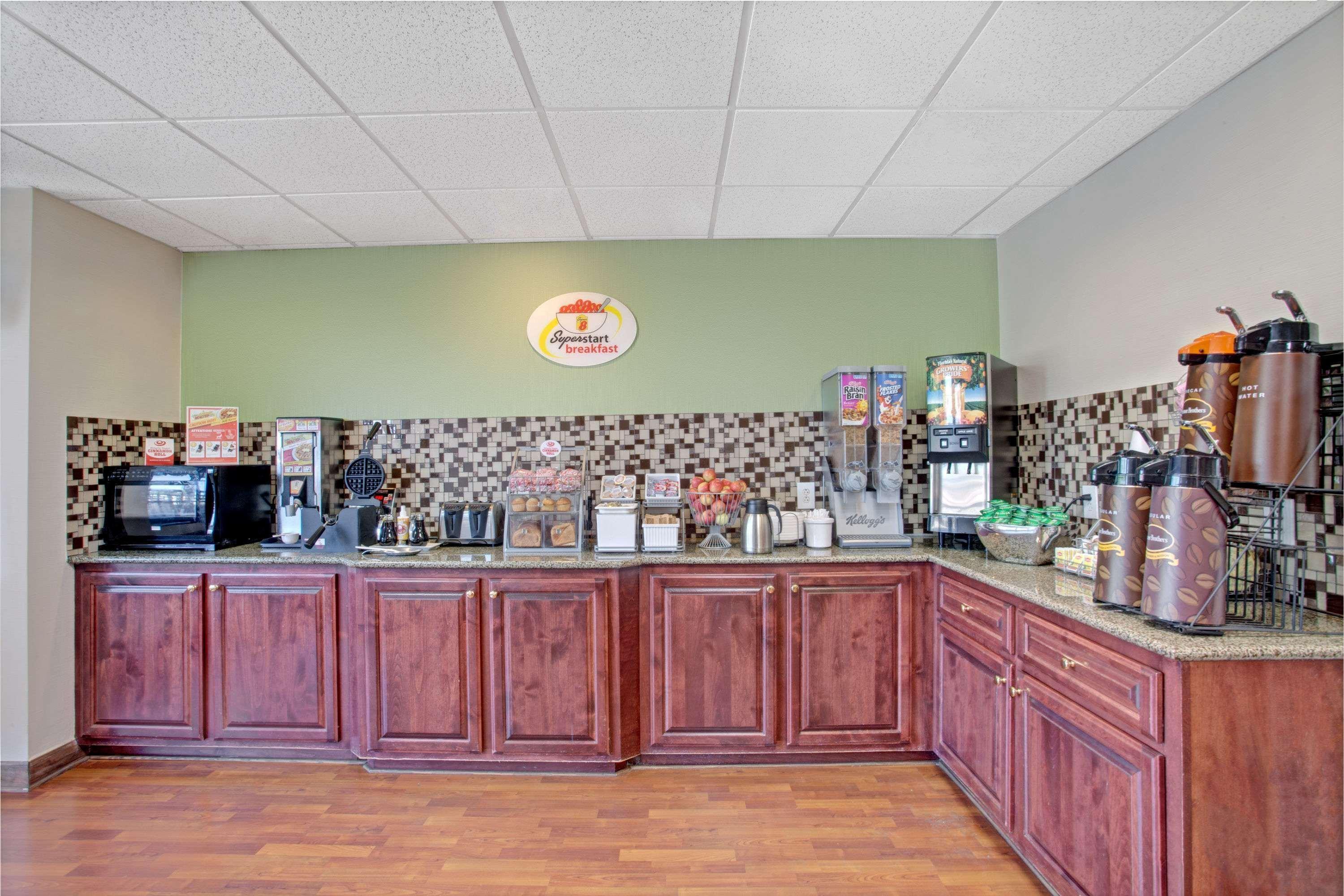 Super 8 By Wyndham Knoxville East Dış mekan fotoğraf