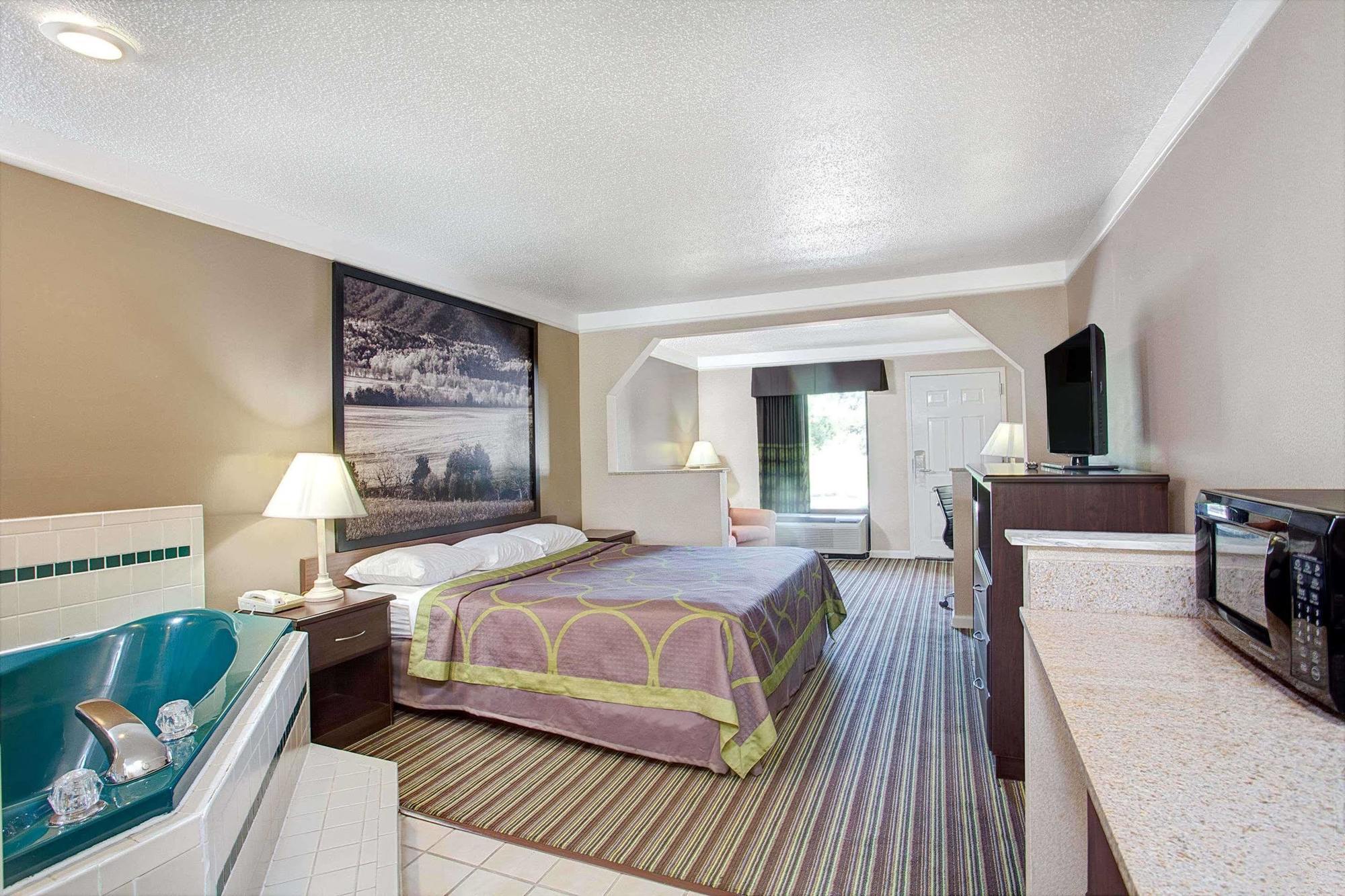 Super 8 By Wyndham Knoxville East Dış mekan fotoğraf